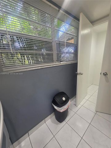 8101 SW 73rd Ave 09, Miami, FL 33143