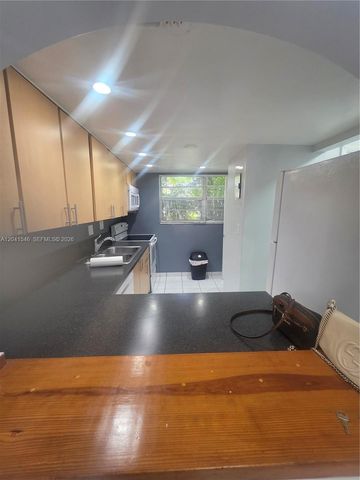 8101 SW 73rd Ave 09, Miami, FL 33143