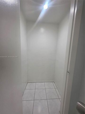 8101 SW 73rd Ave 09, Miami, FL 33143