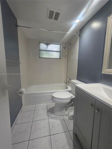 8101 SW 73rd Ave 09, Miami, FL 33143
