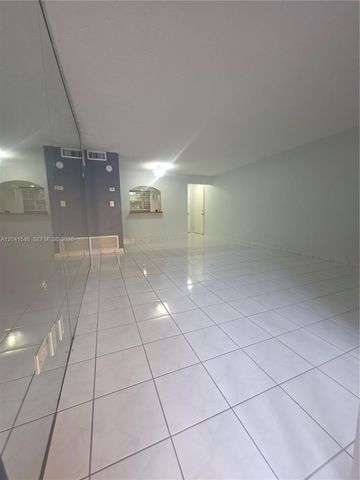 8101 SW 73rd Ave 09, Miami, FL 33143