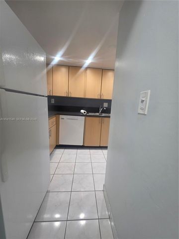 8101 SW 73rd Ave 09, Miami, FL 33143
