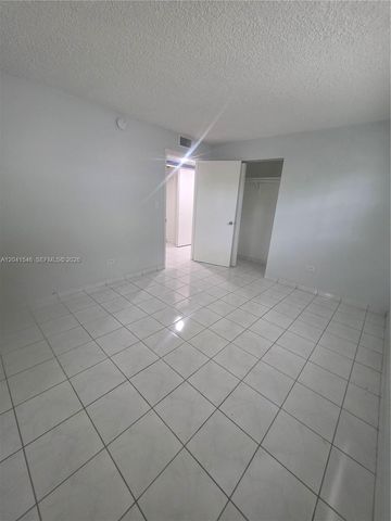 8101 SW 73rd Ave 09, Miami, FL 33143