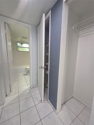 8101 SW 73rd Ave 09, Miami, FL 33143