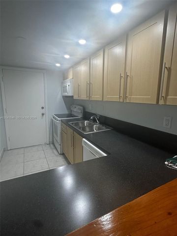 8101 SW 73rd Ave 09, Miami, FL 33143