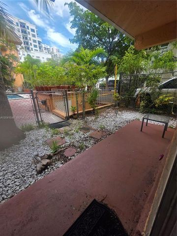 8101 SW 73rd Ave 09, Miami, FL 33143