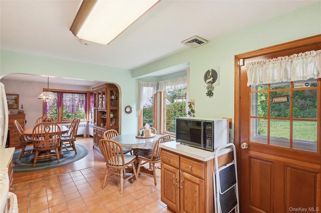 25 E Willow Street, Beacon, NY 12508