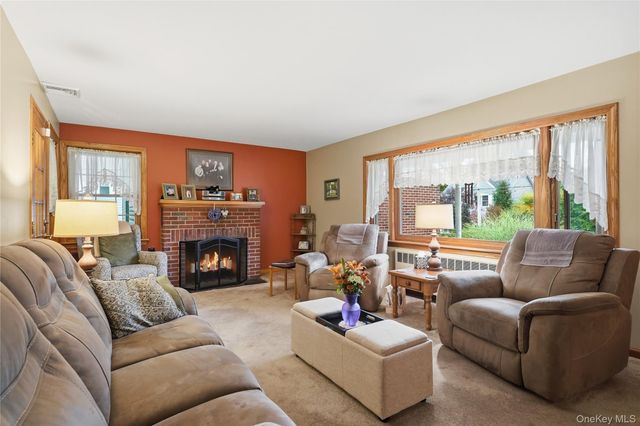 25 E Willow Street, Beacon, NY 12508