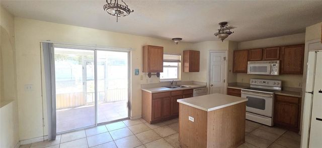 810 DENGAR AVENUE, Haines City, FL 33844