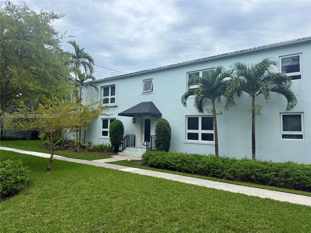 7715 SW 57th Ave 3, Miami, FL 33143