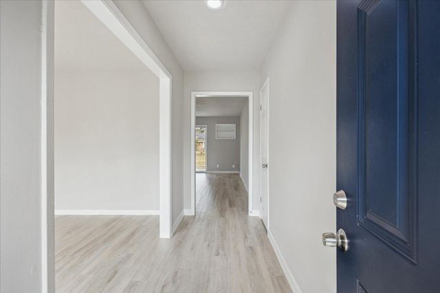 5922 Fontenelle Drive, Houston, TX 77035