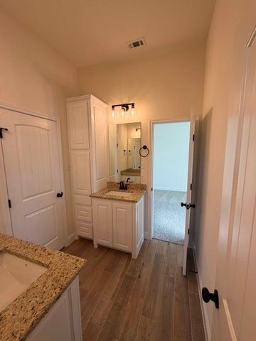 1043 Deer Island Court, Azle, TX 76020