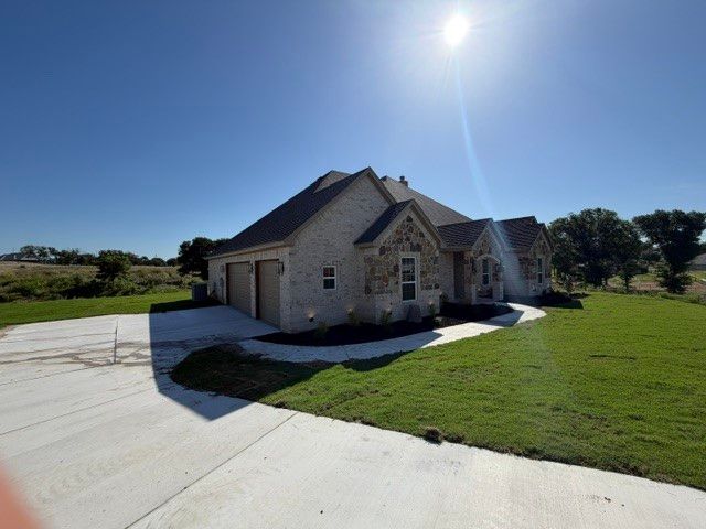 1043 Deer Island Court, Azle, TX 76020