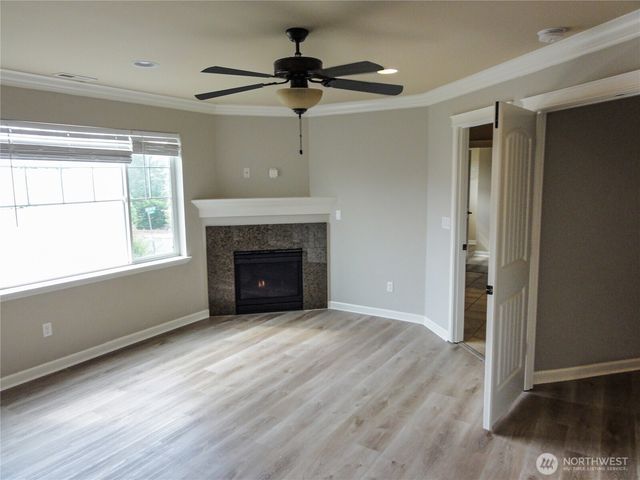 21304 SE 258th Place, Maple Valley, WA 98038