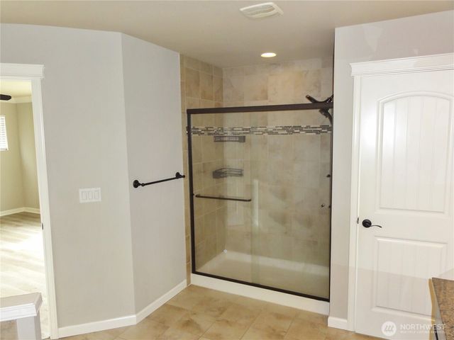 21304 SE 258th Place, Maple Valley, WA 98038