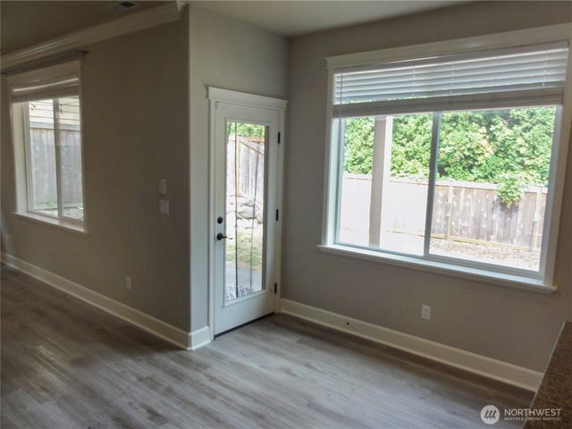 21304 SE 258th Place, Maple Valley, WA 98038