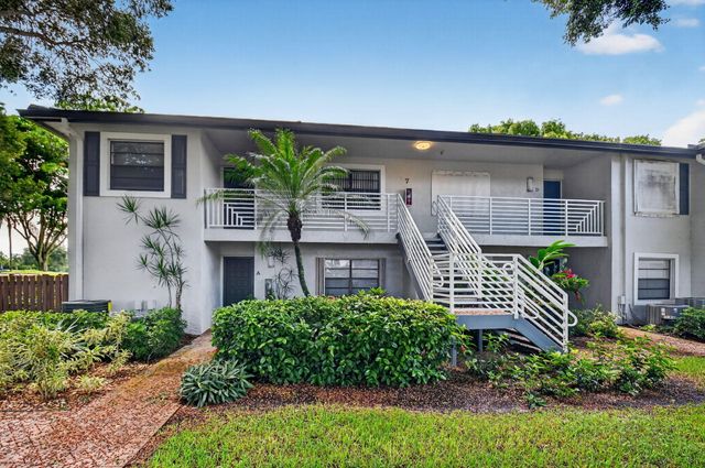 7 Southport Lane B, Boynton Beach, FL 33436