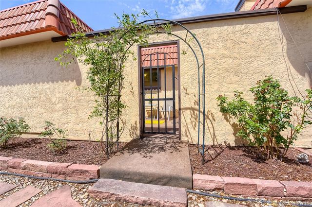 1457 S Salem Way, Aurora, CO 80012