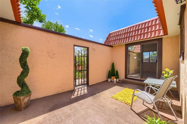 1457 S Salem Way, Aurora, CO 80012