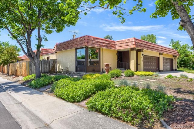1457 S Salem Way, Aurora, CO 80012