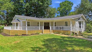 93 Gary Lane, Ringgold, GA 30736
