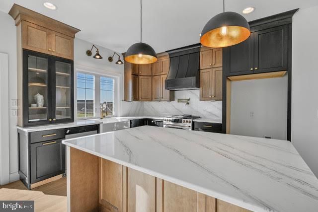 258 WESTON TER, Lititz, PA 17543