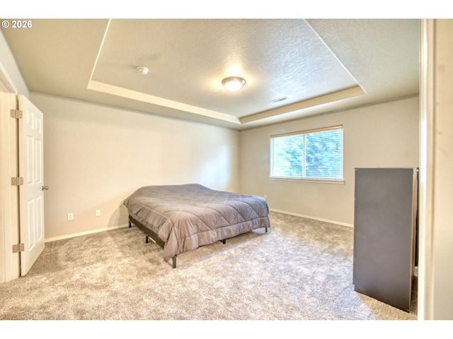 3518 Se PINEWOOD Ave, Hillsboro, OR 97123