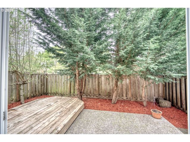 3518 Se PINEWOOD Ave, Hillsboro, OR 97123