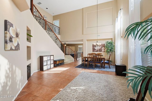 1233 E MARCELLA Lane, Gilbert, AZ 85295