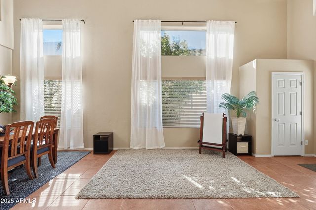 1233 E MARCELLA Lane, Gilbert, AZ 85295