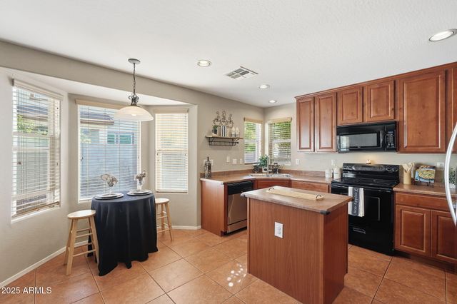 1233 E MARCELLA Lane, Gilbert, AZ 85295