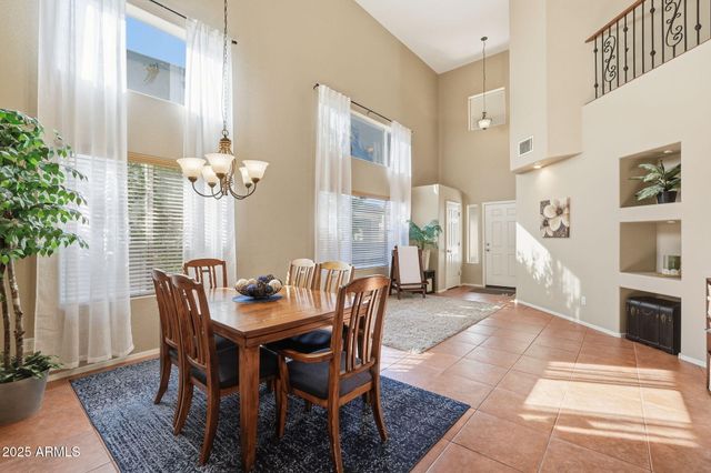 1233 E MARCELLA Lane, Gilbert, AZ 85295