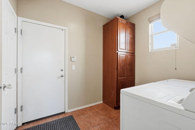 1233 E MARCELLA Lane, Gilbert, AZ 85295