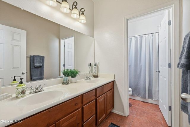 1233 E MARCELLA Lane, Gilbert, AZ 85295