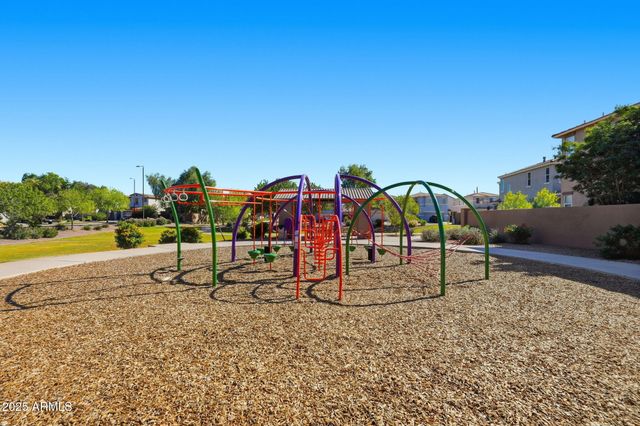 1233 E MARCELLA Lane, Gilbert, AZ 85295