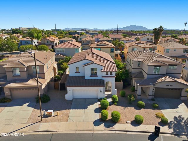 1233 E MARCELLA Lane, Gilbert, AZ 85295