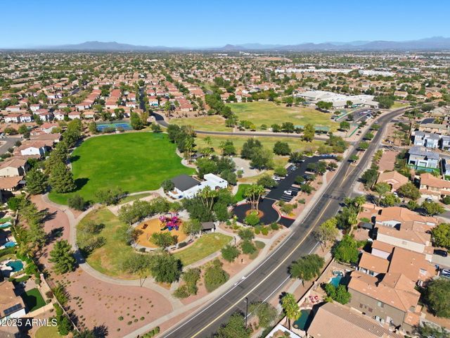 1233 E MARCELLA Lane, Gilbert, AZ 85295