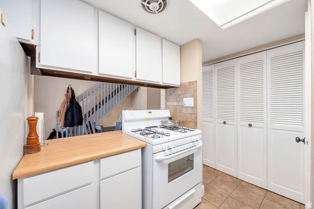 5504 S WILLOW LN, Murray, UT 84107