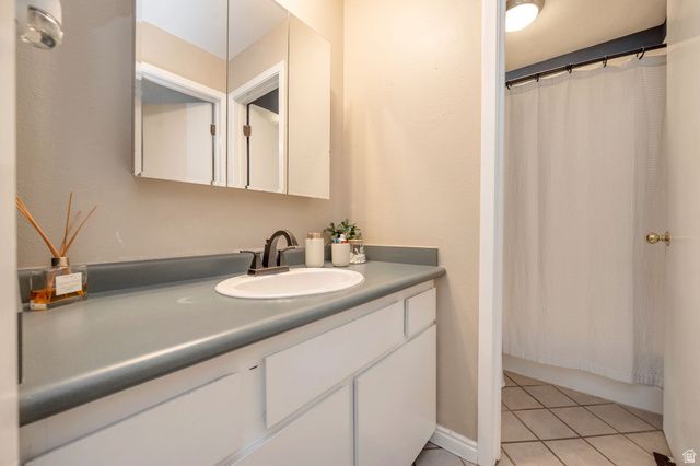 5504 S WILLOW LN, Murray, UT 84107