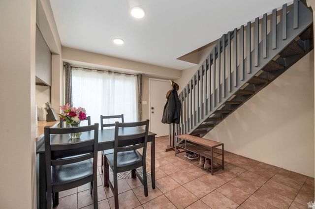 5504 S WILLOW LN, Murray, UT 84107