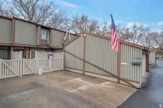 5504 S WILLOW LN, Murray, UT 84107