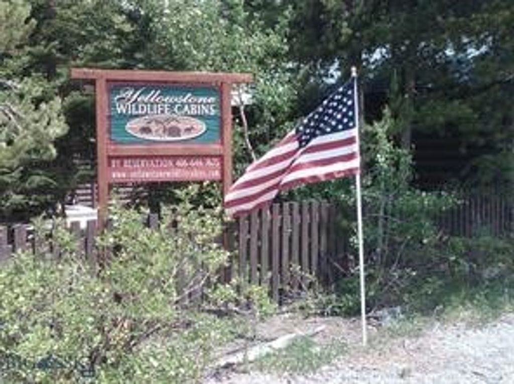 225 N Geyser Street, West Yellowstone, MT 59758 photo 2