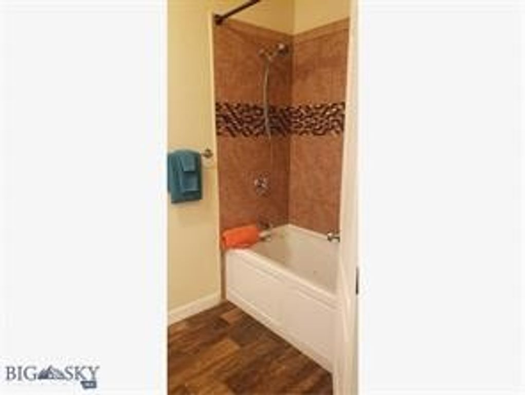 225 N Geyser Street, West Yellowstone, MT 59758 photo 9