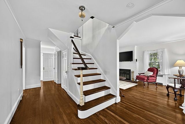 15 Crehore Rd, Newton, MA 02467