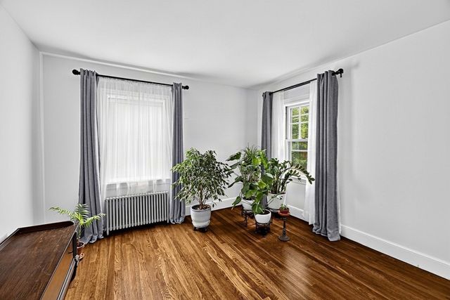 15 Crehore Rd, Newton, MA 02467