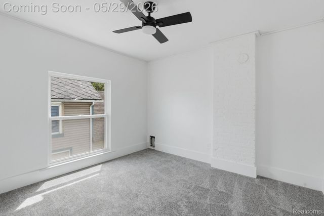 255 Poplar Street, Wyandotte, MI 48192