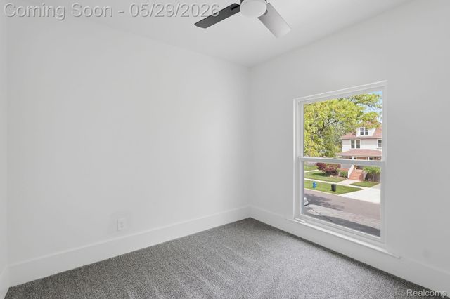 255 Poplar Street, Wyandotte, MI 48192