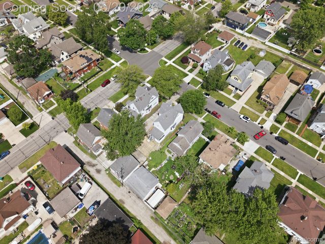 255 Poplar Street, Wyandotte, MI 48192