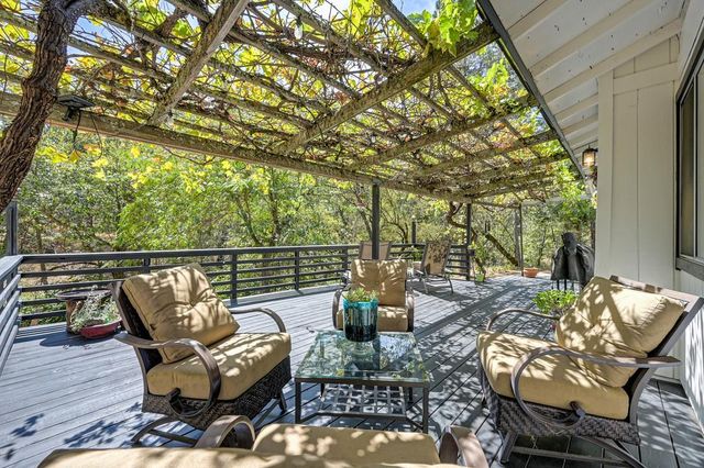 15851 Mcelroy Rd, Meadow Vista, CA 95722