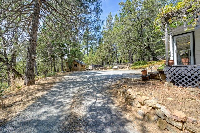 15851 Mcelroy Rd, Meadow Vista, CA 95722